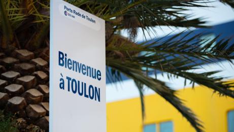 Bienvenue Toulon Termainal Ferry CCI Var.jpg